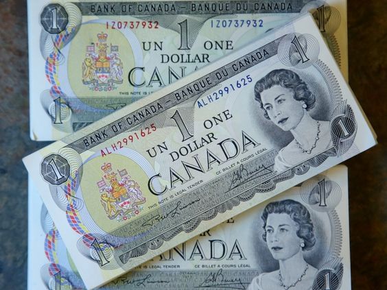 加拿大这些纸币作废了，家里有的别着急去银行换