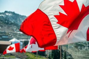 景鸿移民：加拿大移民临时新政，4万移民名额一天就被抢光，幸好他们做了这件事
