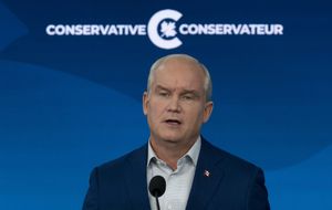 保守党华裔成员因呼吁改选党领被停职调查