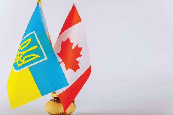 星环移民:加拿大官宣「乌克兰紧急支持计划」或让“移民案件大积压”雪上加霜！