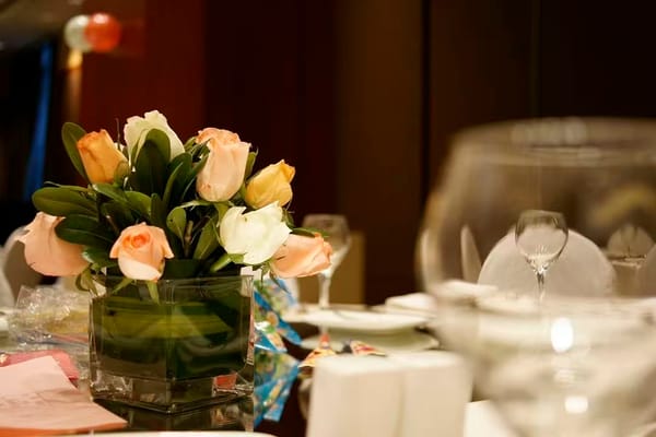 2025她励量年会|杰出女性颁奖盛典, 邀您共赴繁花之约!